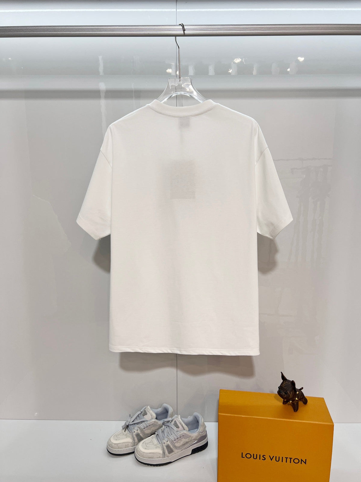New color blocked ten thousand needle embroidered letter short sleeved shirt