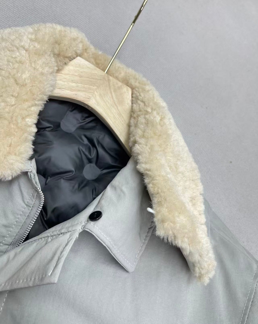 Detachable lambhair collar cotton jacket