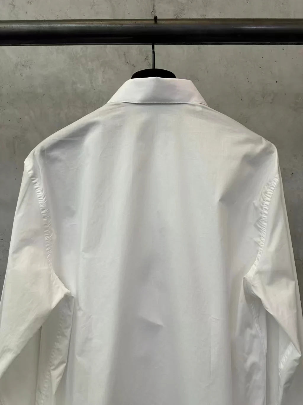 New lapel patch pocket long sleeved shirt