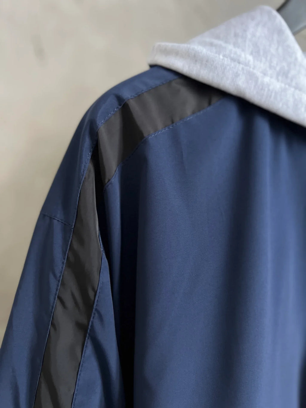 Embroidered double-sided jacket