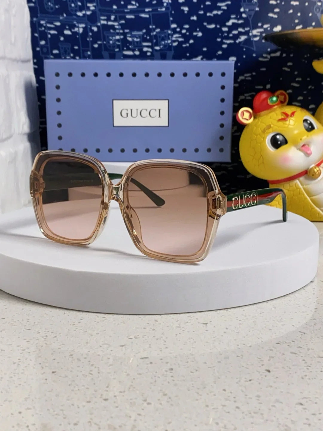 Fashionable European and American style concealed sunglasses