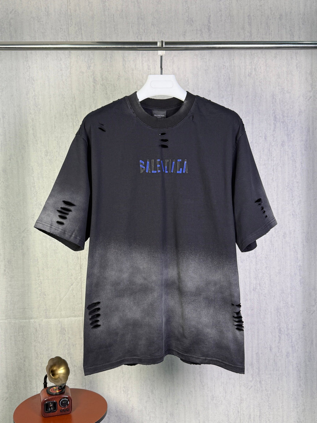 Heavy craftsmanship, abrasion, washing water, making old unisex T-shirt