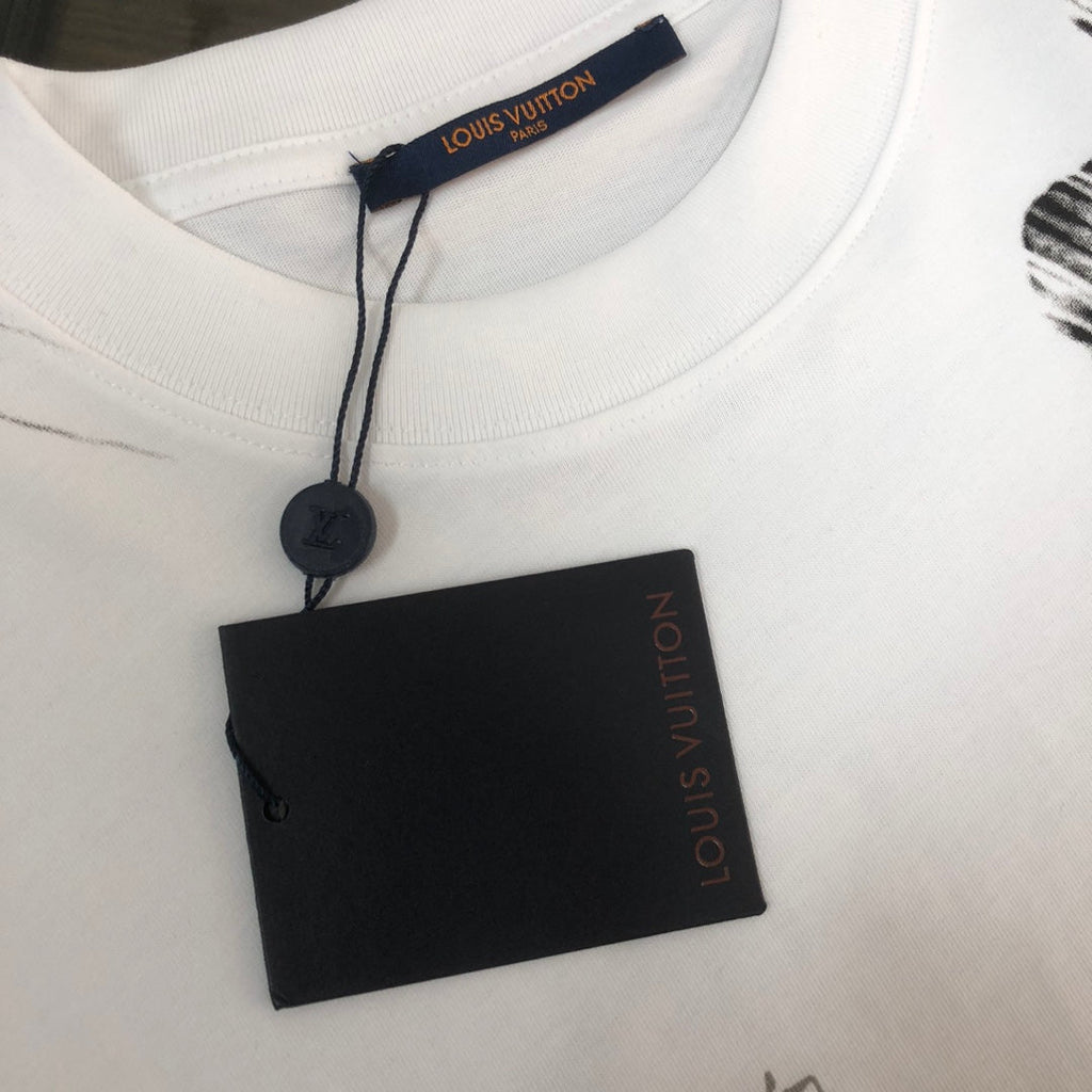 Latest versatile short sleeved T-shirt for both men and women