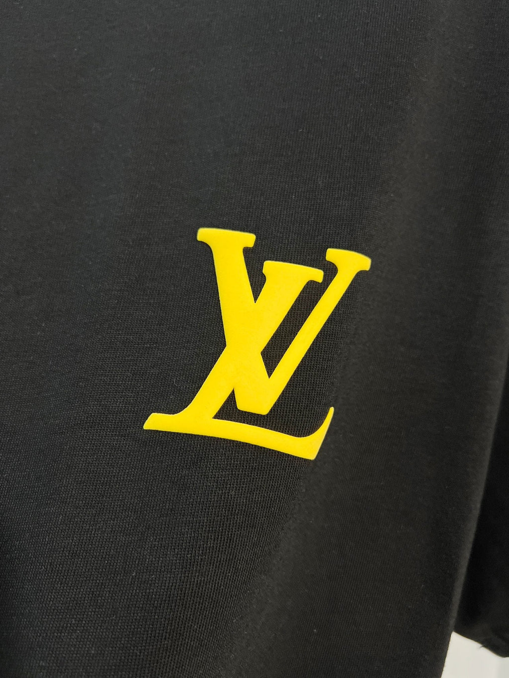 Three dimensional golden small LOGO color blocked offset printing pattern letter round neck T-shirt