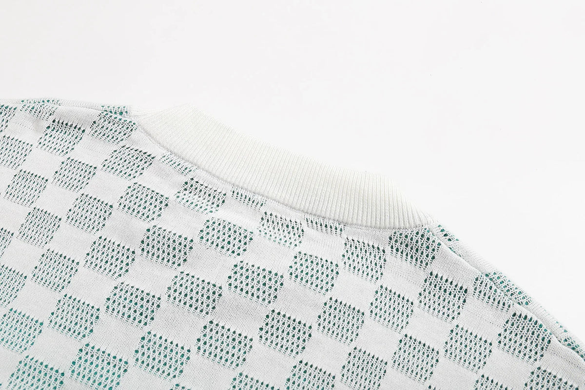Checkerboard gradient jacquard round neck sweater