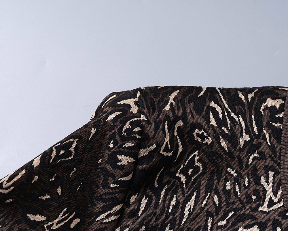 Knitted jacquard fabric lapel T-shirt