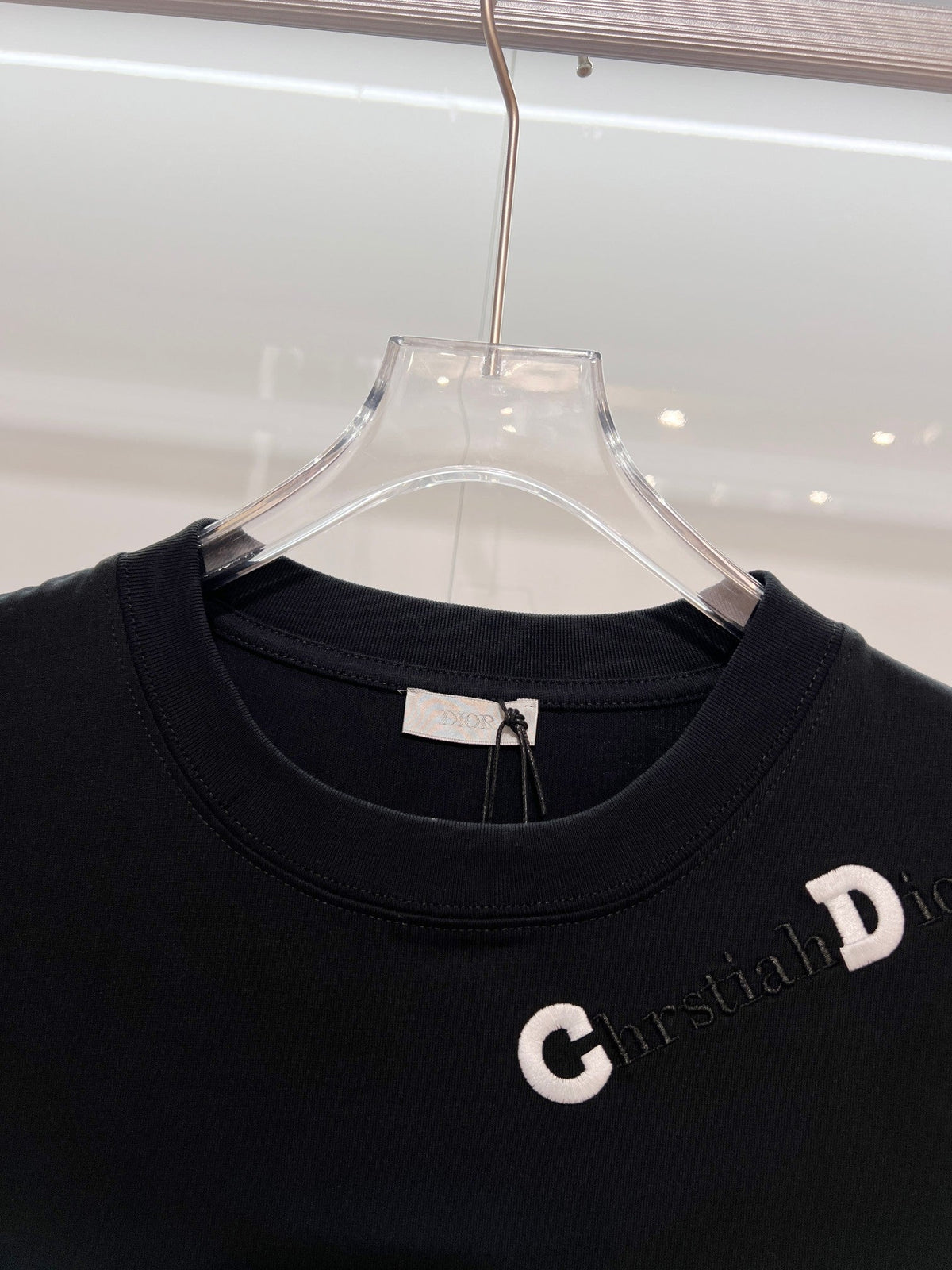 New slogan embroidered logo short sleeved shirt