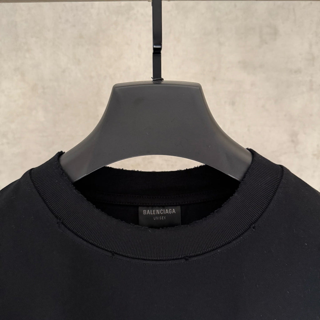 Embroidered short sleeved T-shirt