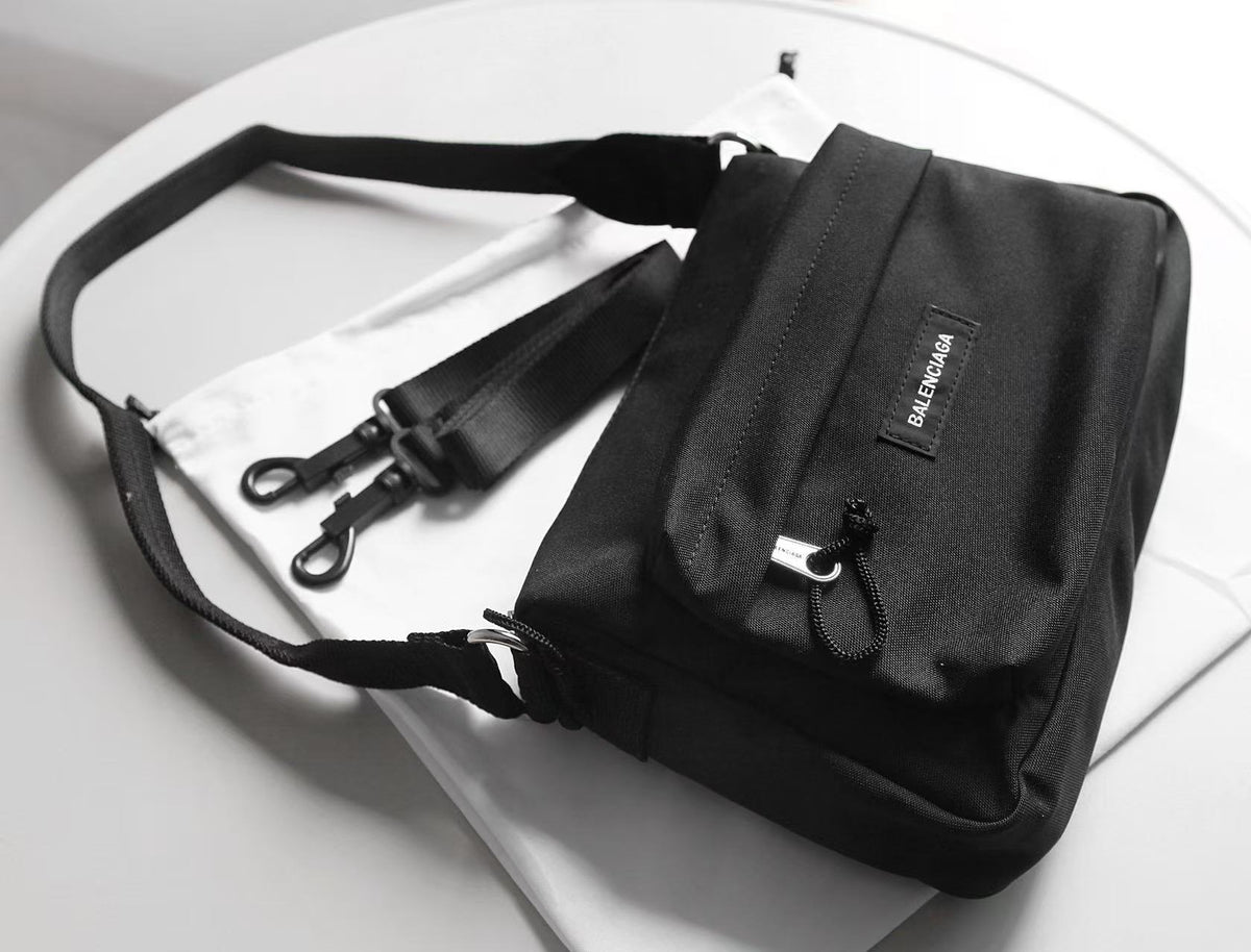 Black recycled nylon shoulder bag armpit bag