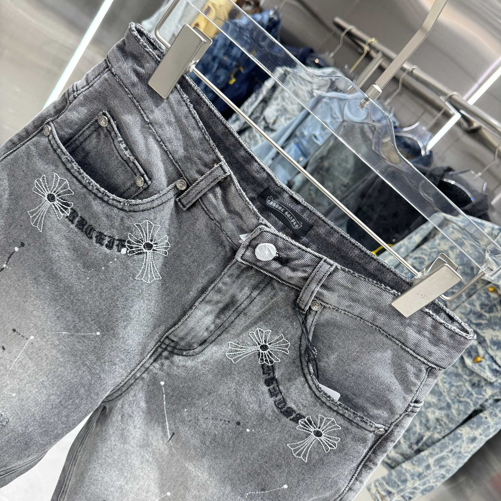 Spring and summer new cross denim shorts made of split leather