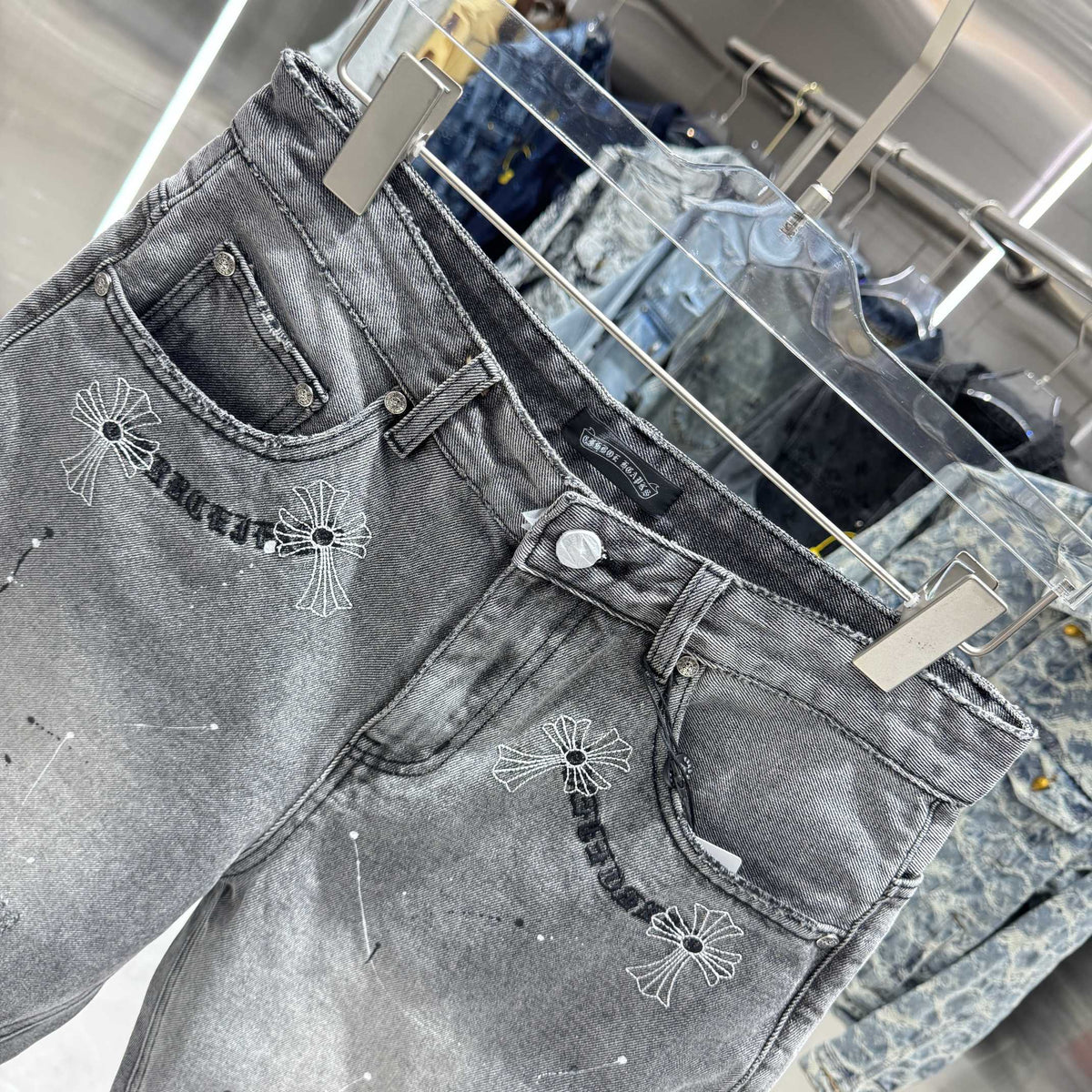 Spring and summer new cross denim shorts made of split leather