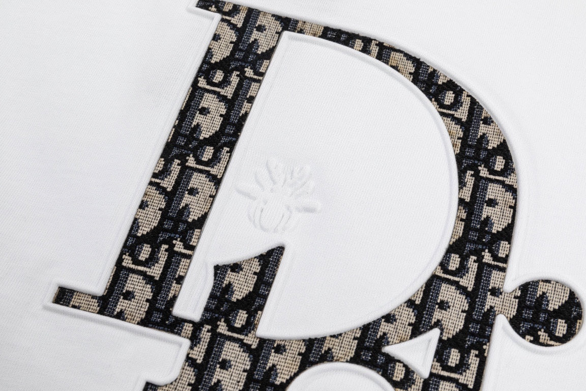 High quality textured jacquard letter patchwork embroidered T-shirt