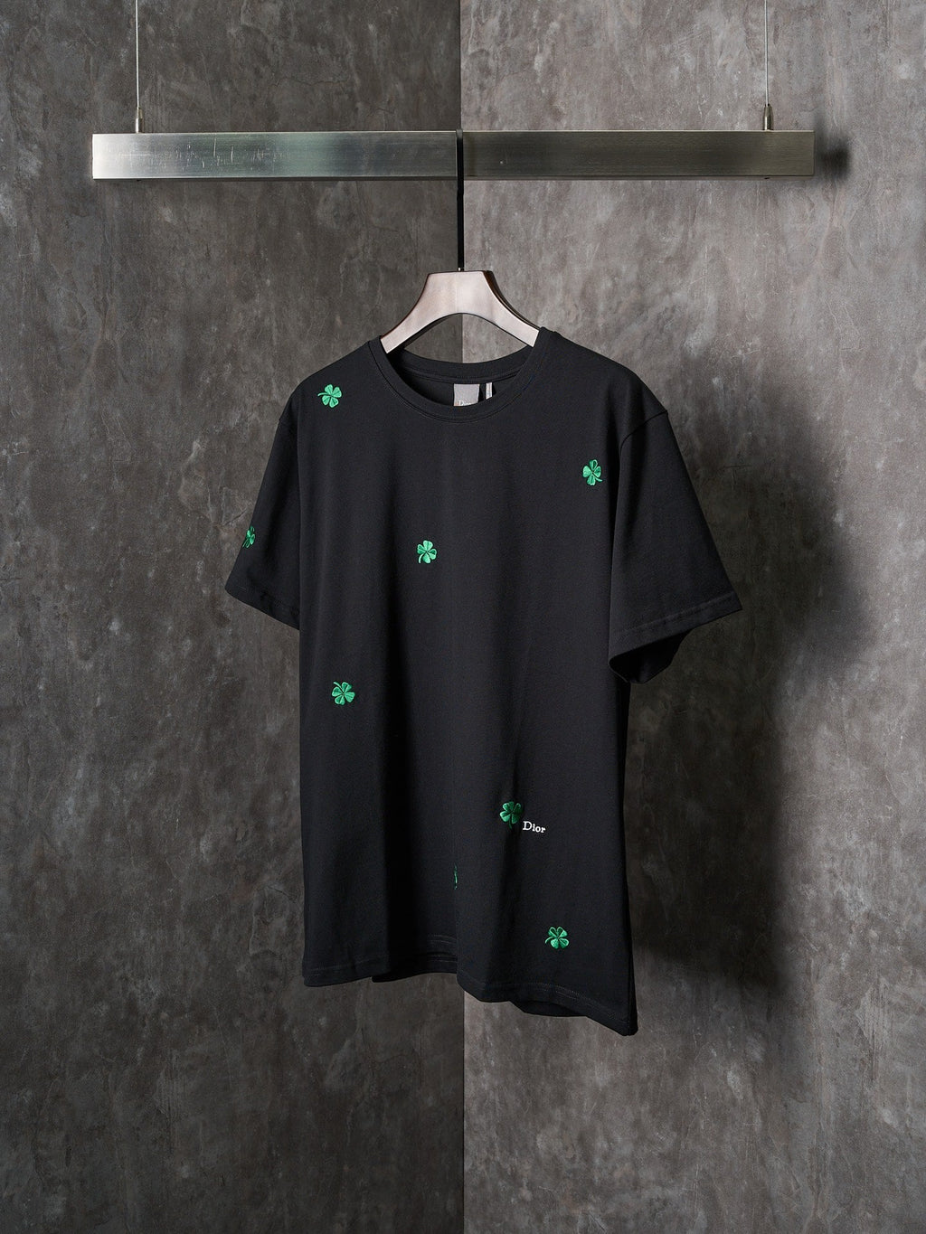 Four leaf clover embroidery pattern cotton loose round neck short sleeved T-shirt