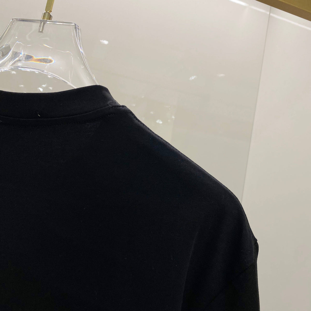 Chest sticker printed logo round neck short sleeved T-shirt 3