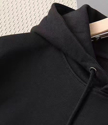 Latest long sleeved round neck sweatshirt 15