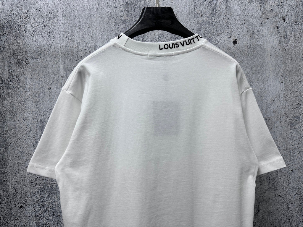 Embroidered collar, small leather pocket, short sleeved, unisex