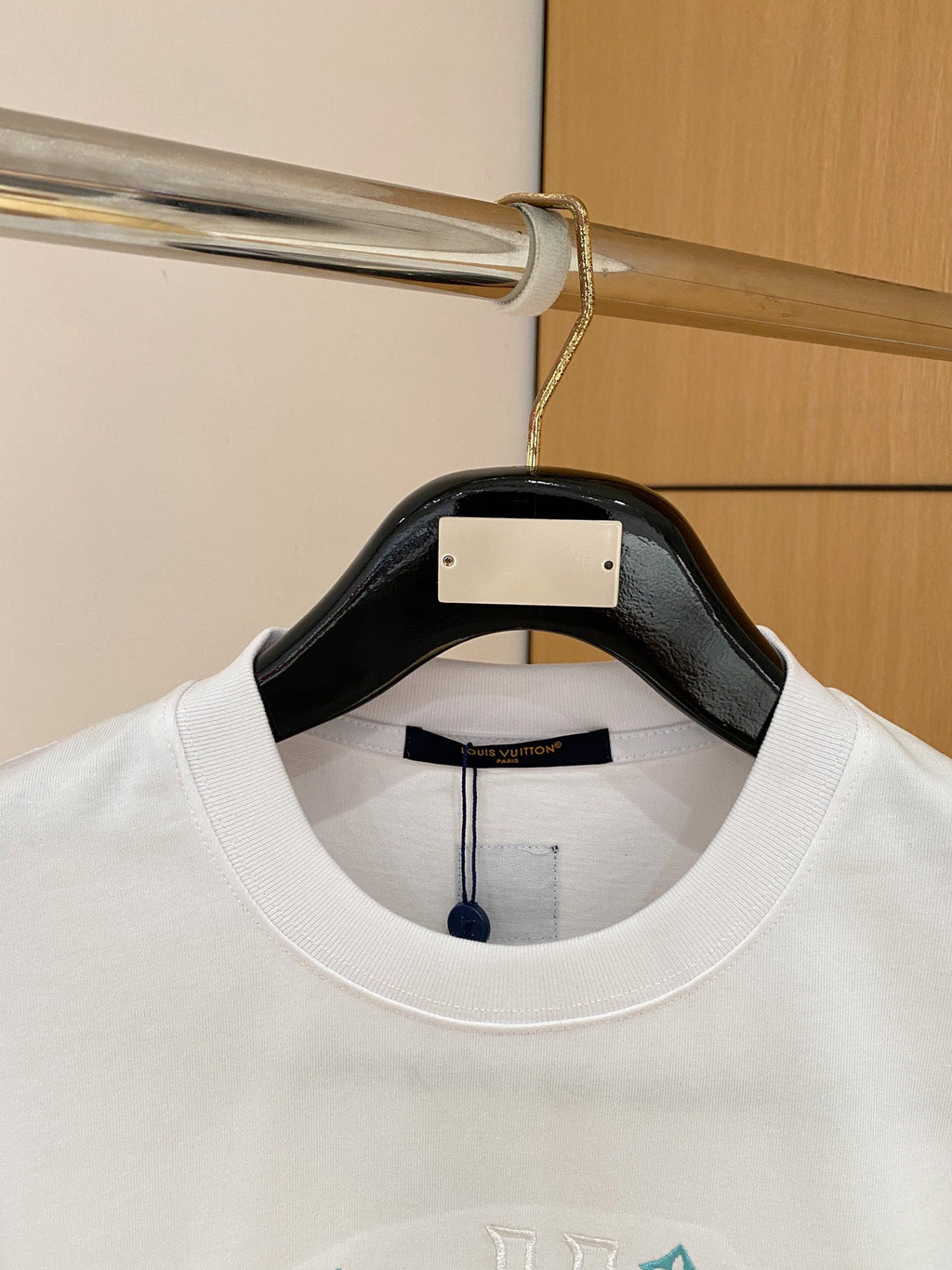 Loose fit short sleeved unisex
