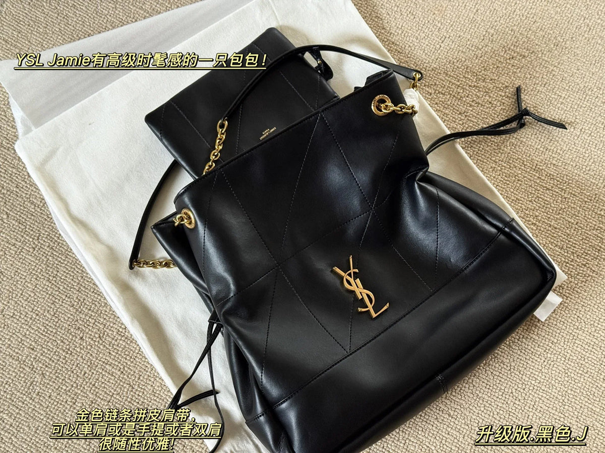 Triangular drawstring tote bag