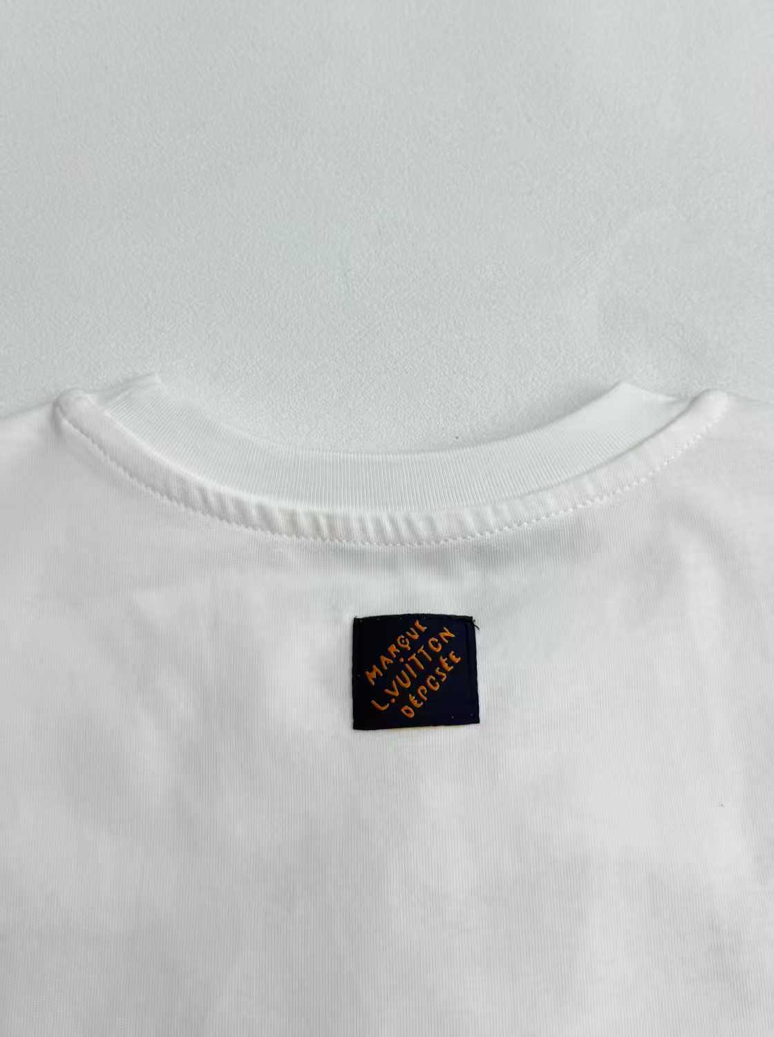 New printed short sleeved T-shirt