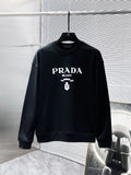 New long sleeved round neck sweatshirt