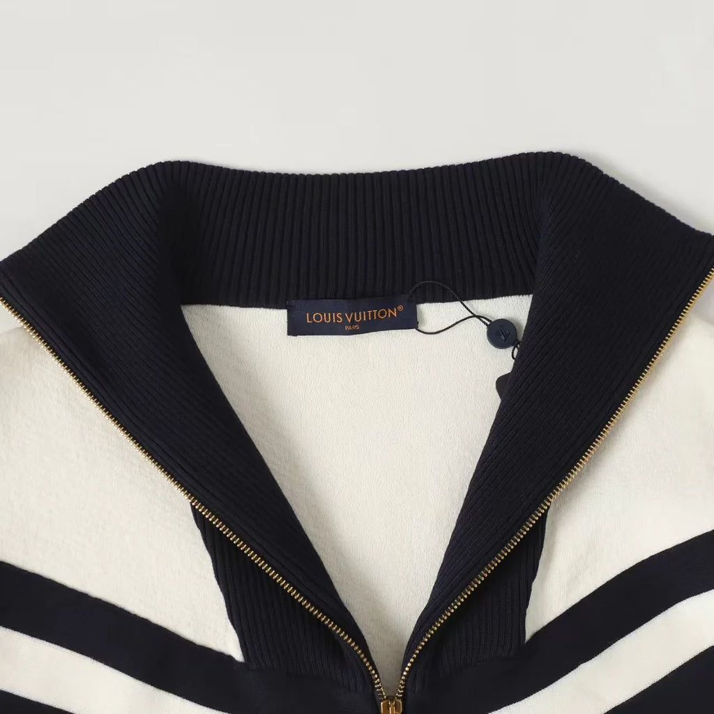 New striped contrasting stand up collar sweater