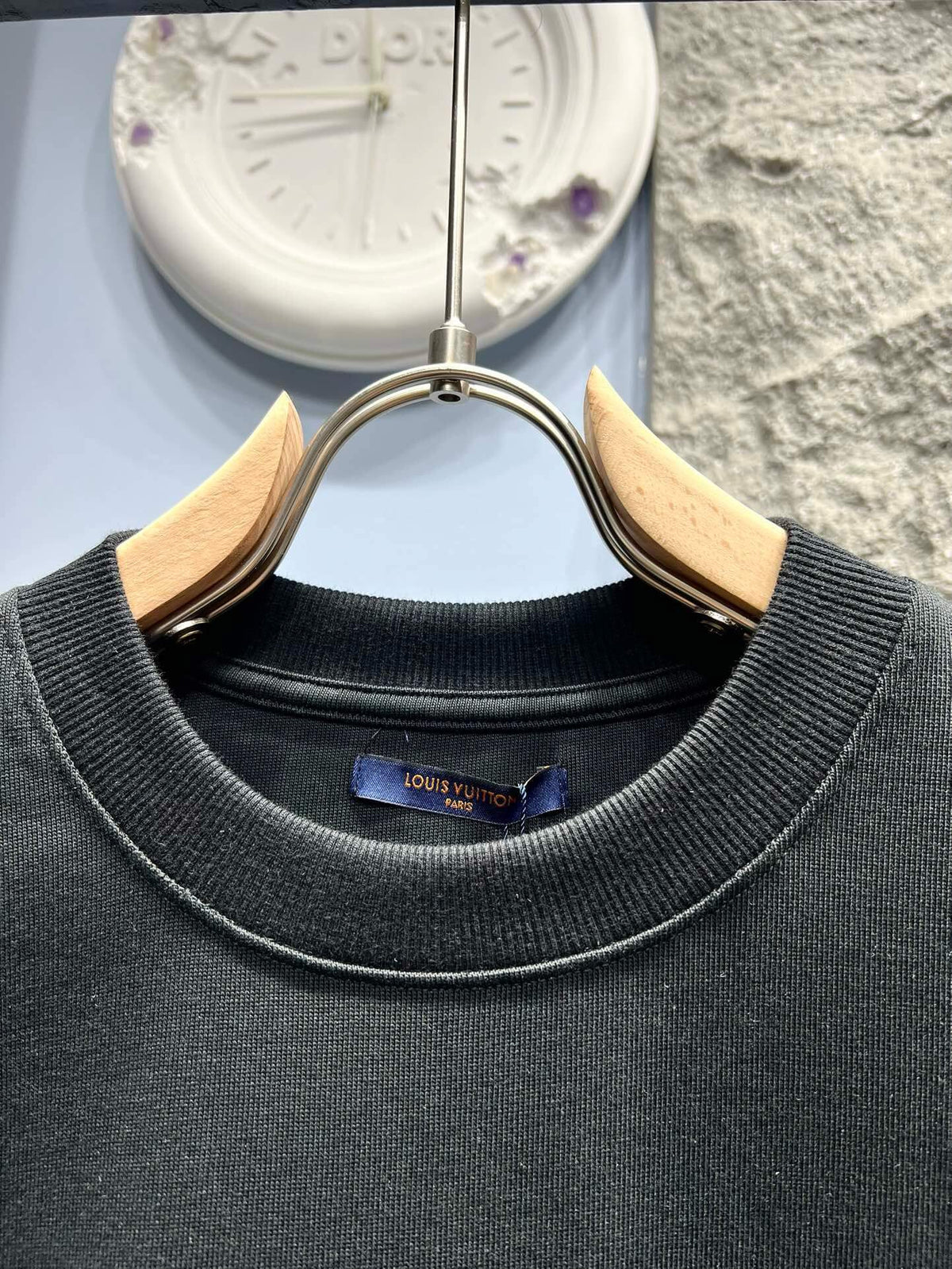 Pattern Cracked Embroidery T Shirt