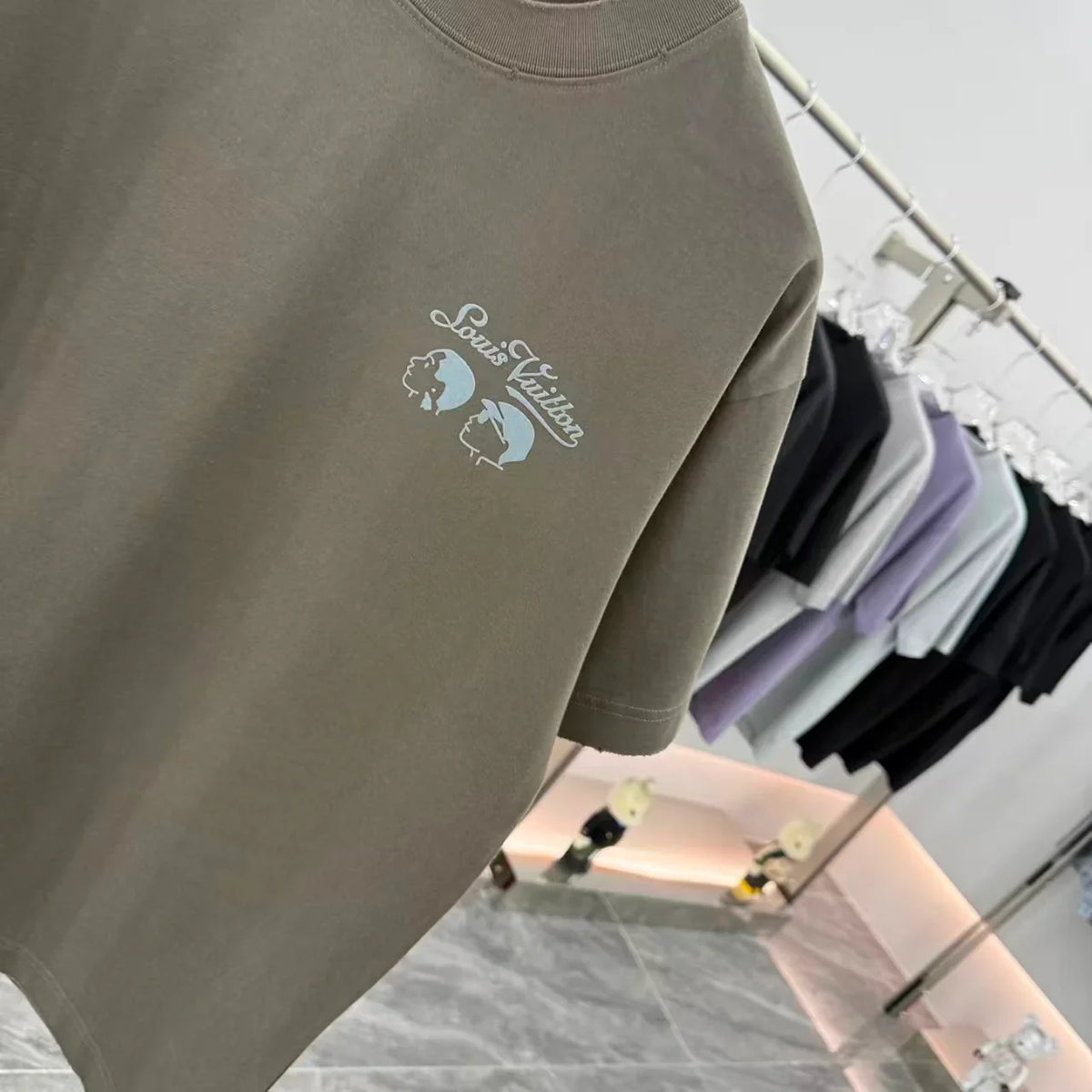 New flocking short sleeved T-shirt