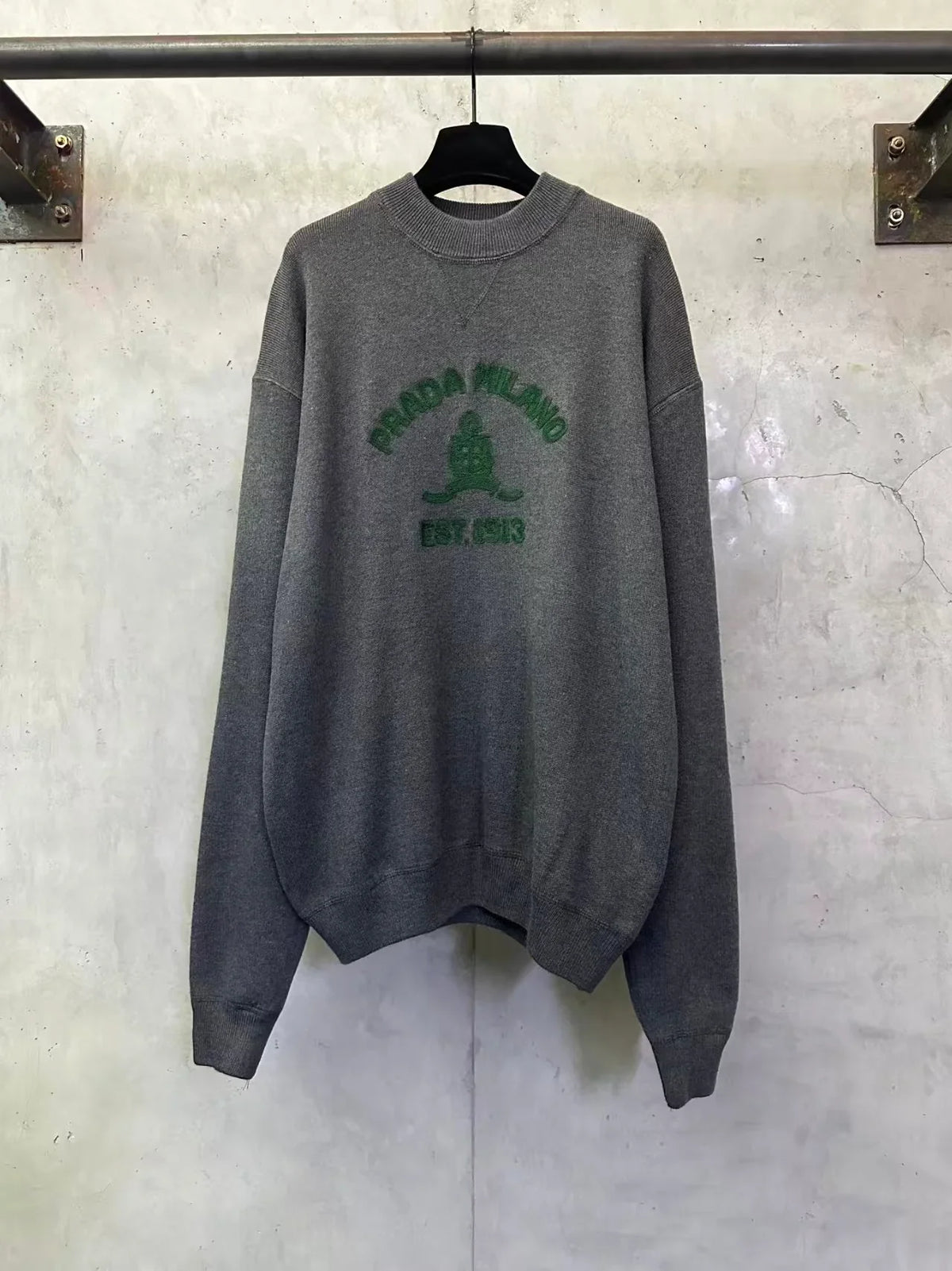 New towel embroidered sweater