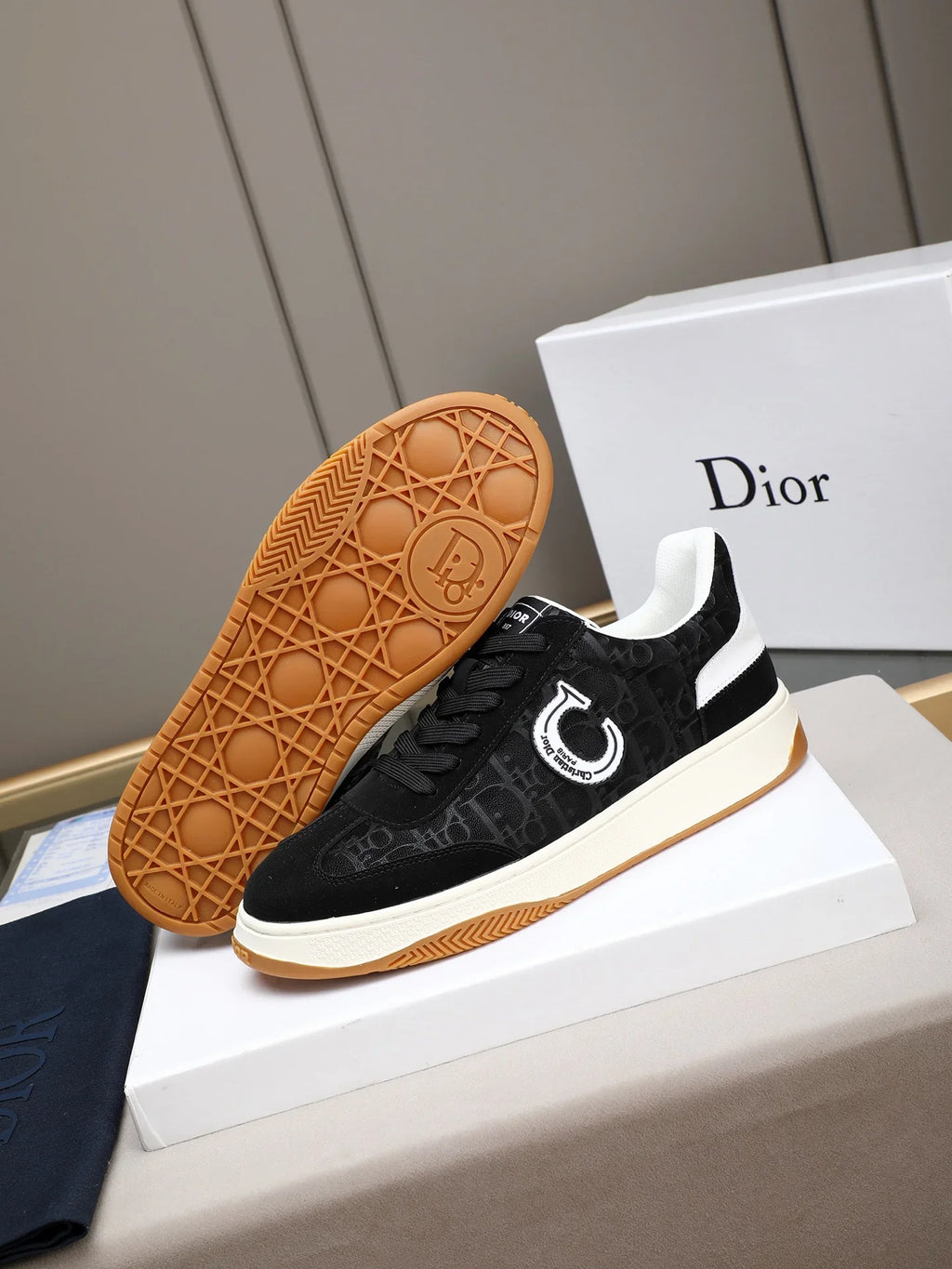 Rubber wear-resistant casual men's shoes