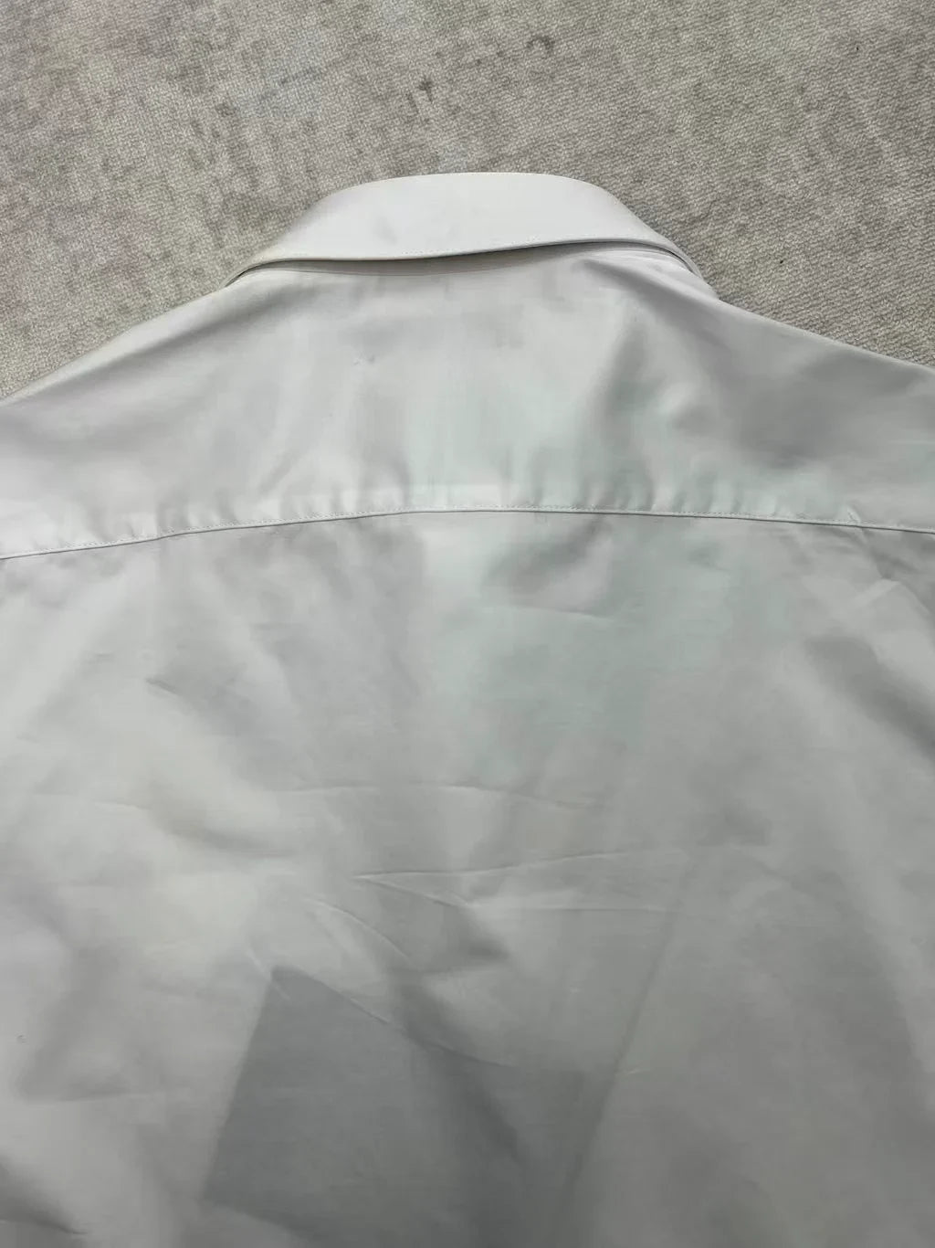 New casual long sleeved shirt