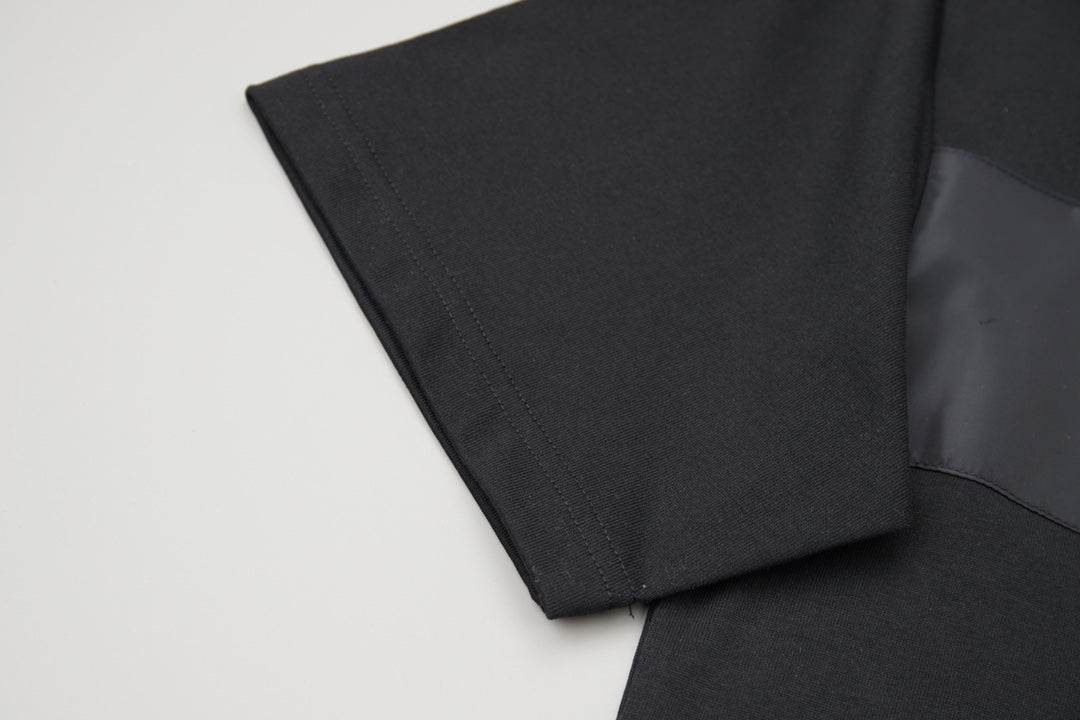 Grid stitch embroidered T-shirt