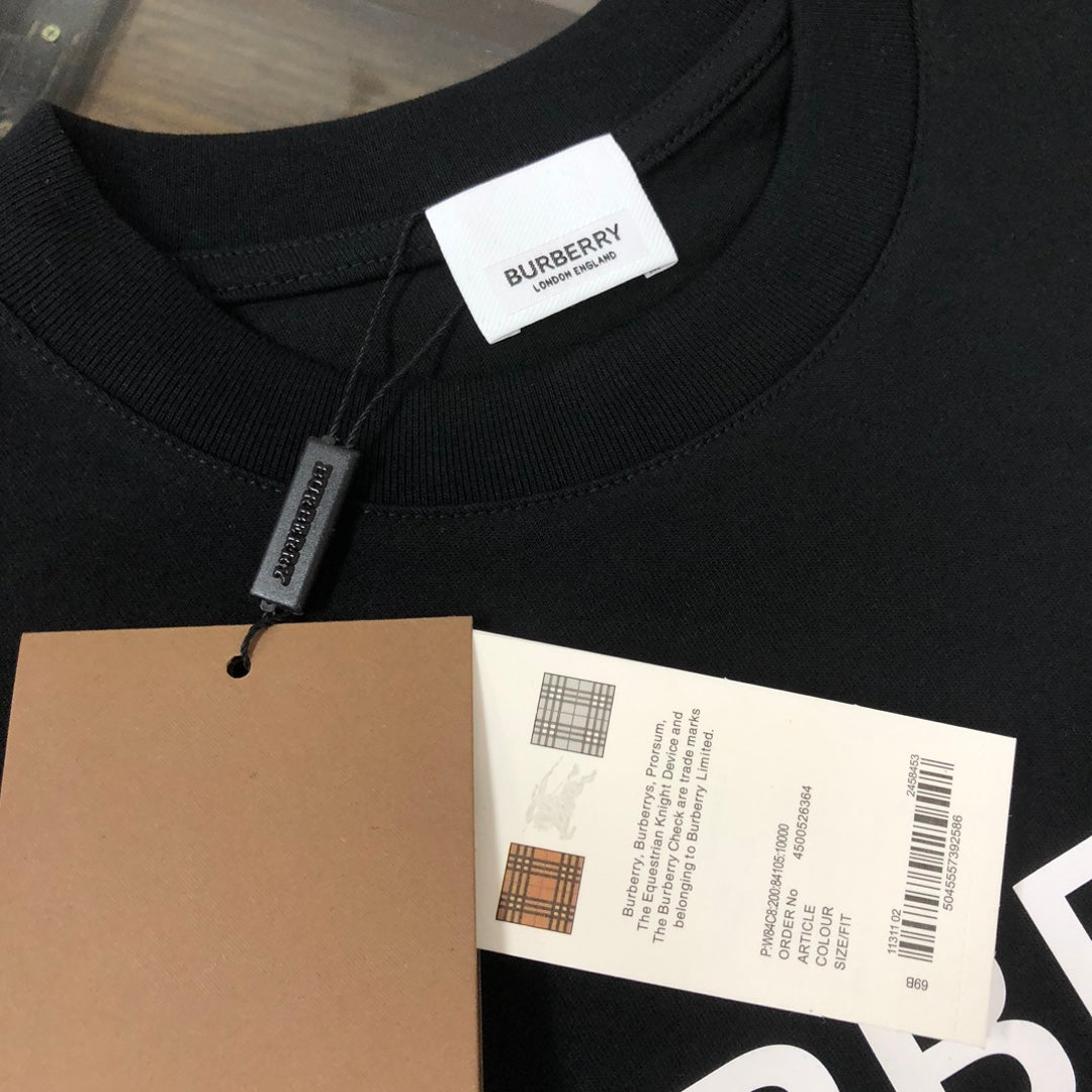 Cotton fabric T-shirt versatile and stylish