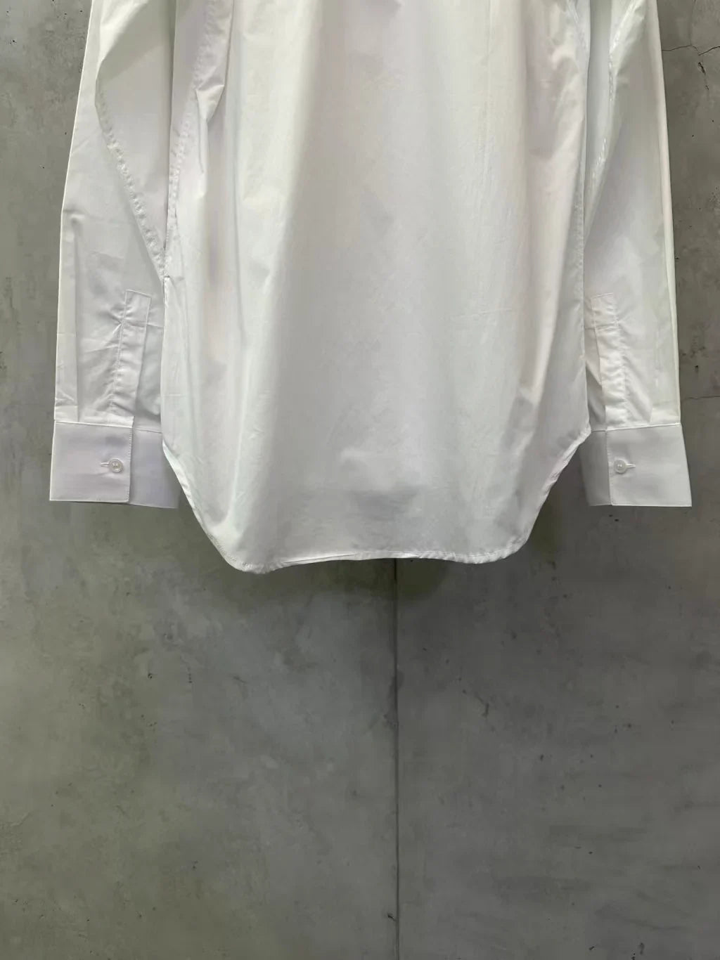 New lapel patch pocket long sleeved shirt