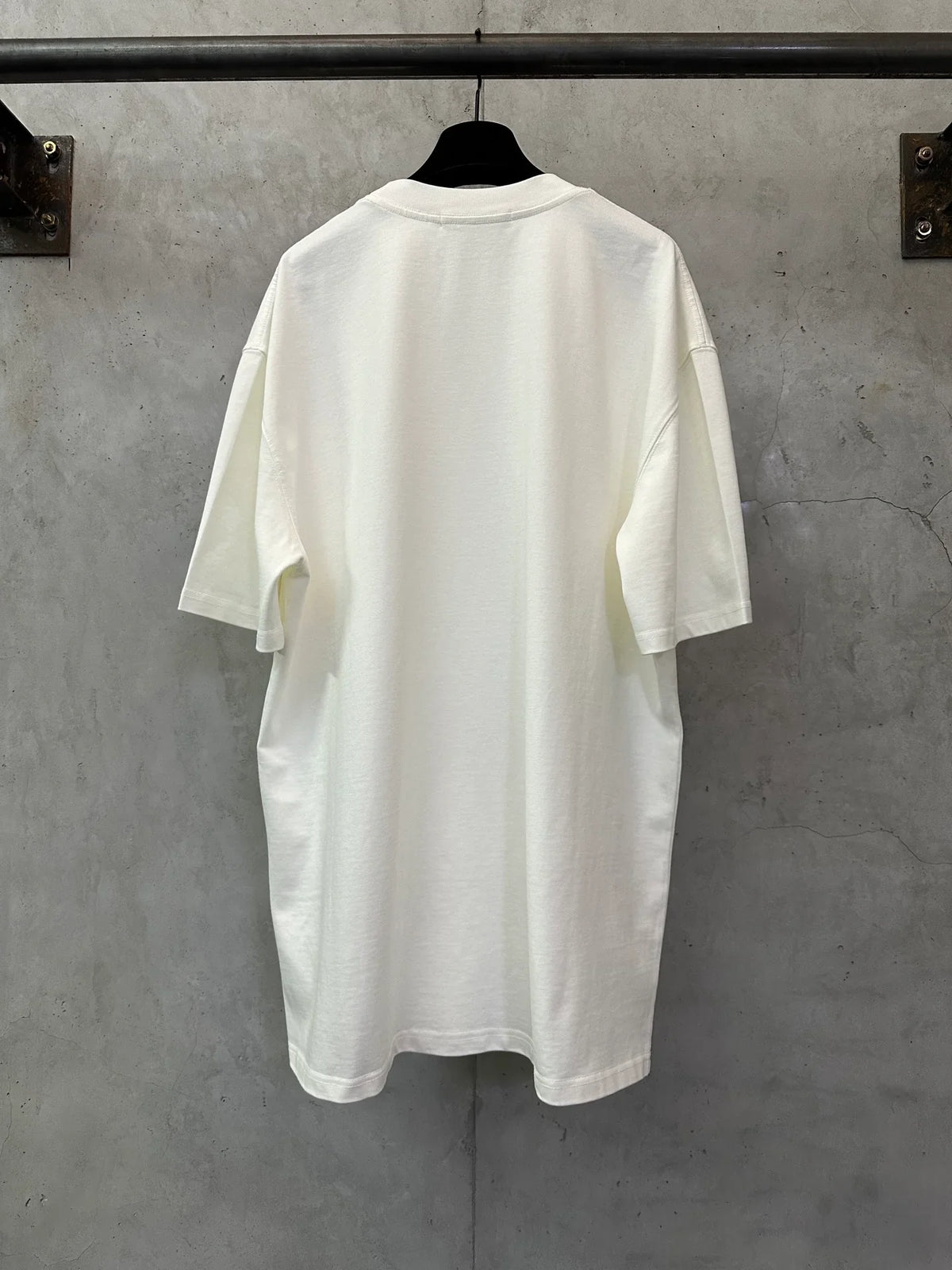 Short sleeved T-shirt with letter pattern