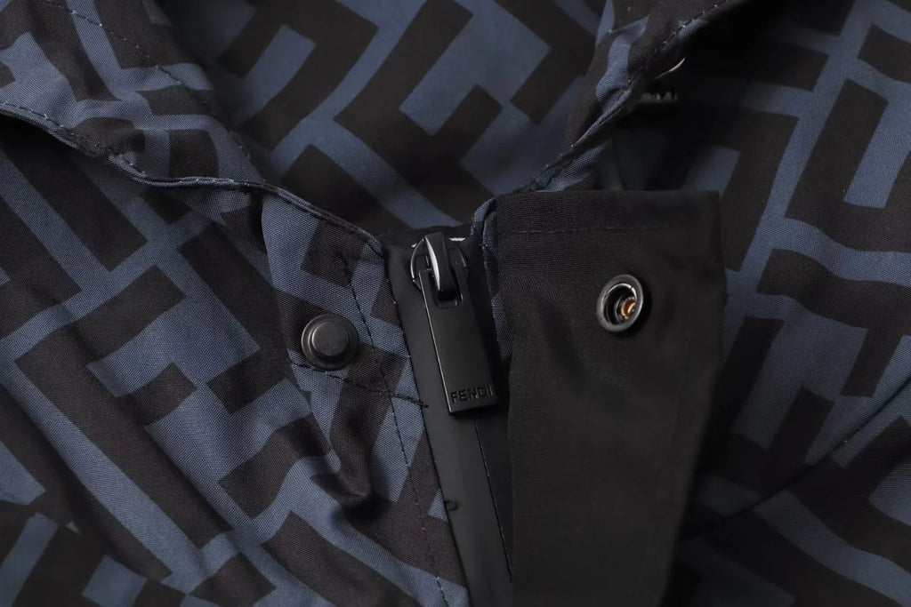 New embroidered hooded jacket