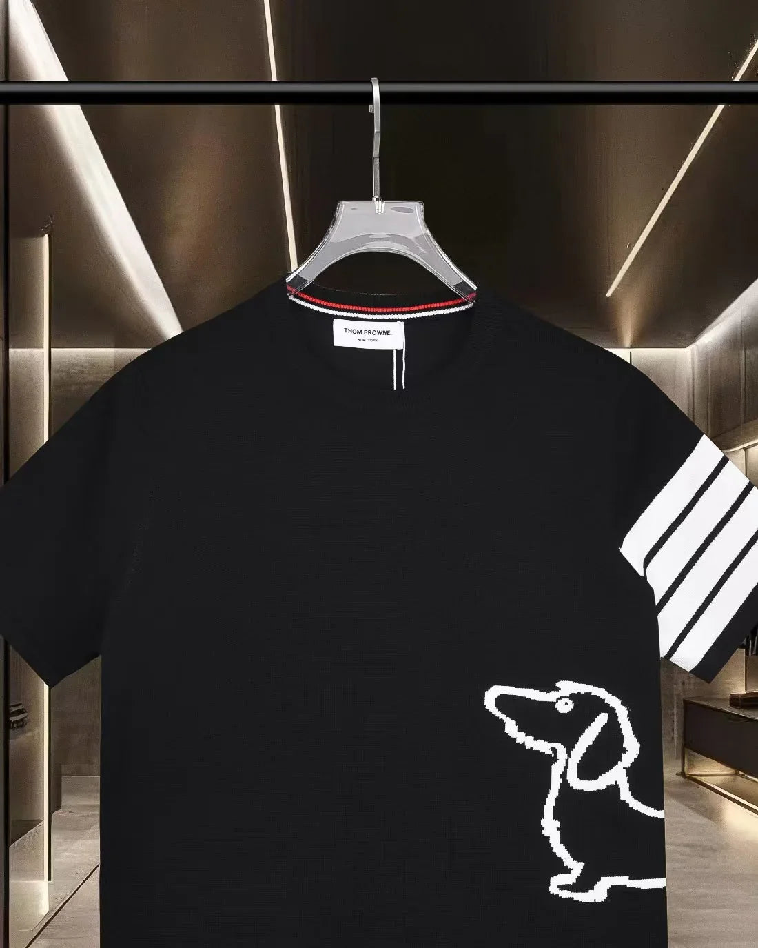 New color blocked four bar knitted casual short sleeved shirt