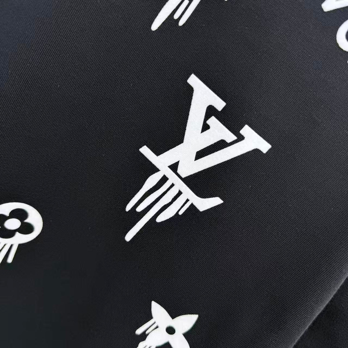 New round neck short sleeved shirt