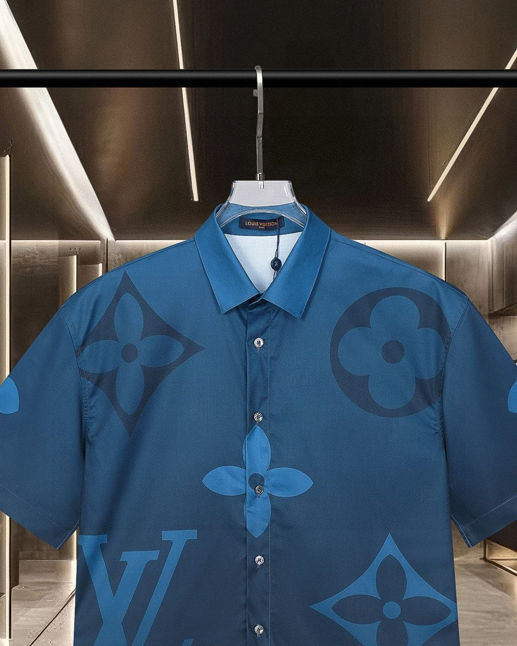 Gradient presbyopia blue digital printed short sleeved shirt