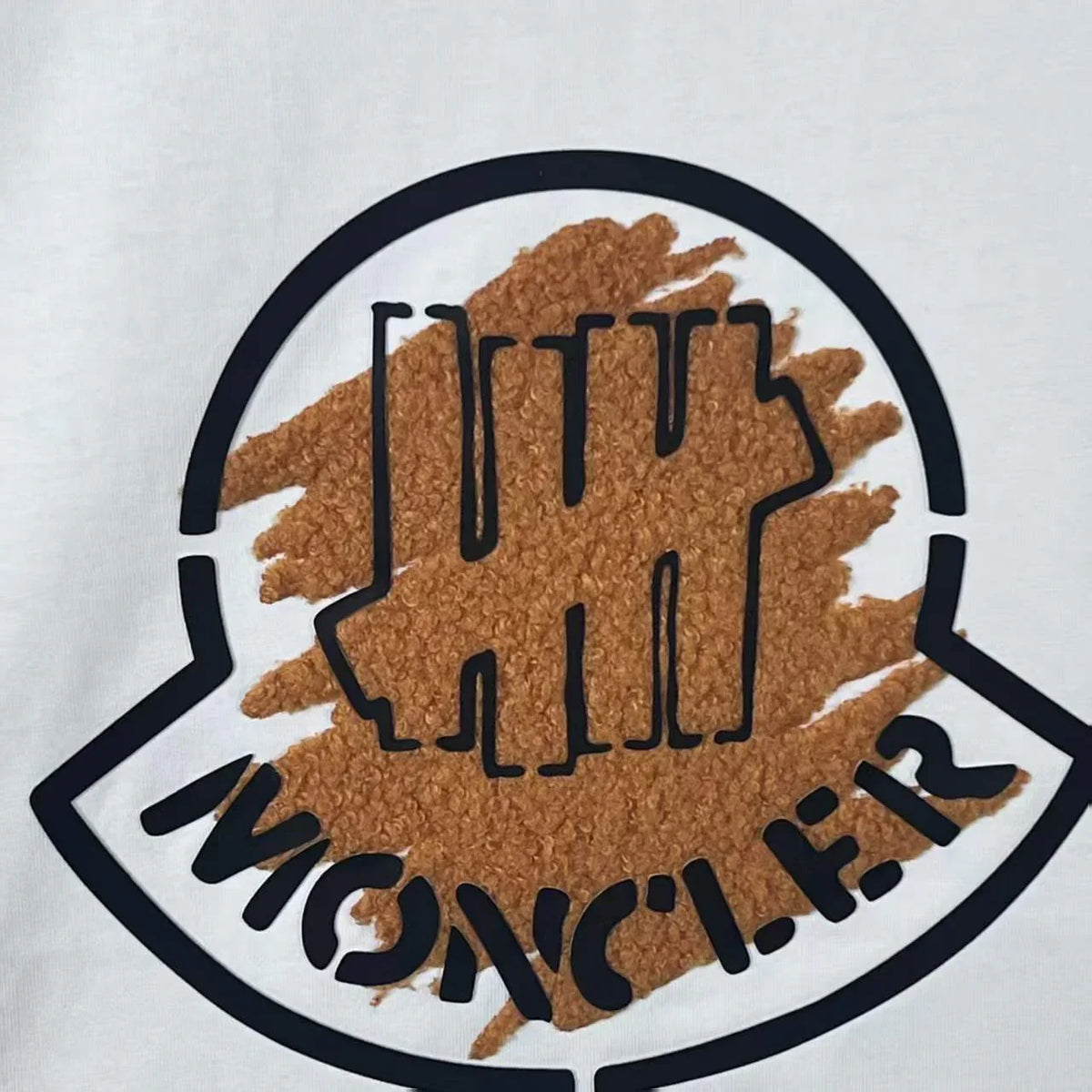 Splicing letter short sleeved T-shirt