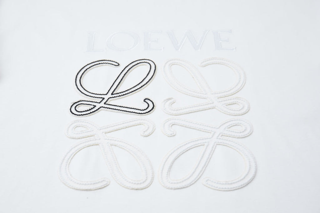 Early spring new patch embroidered letter T-shirt