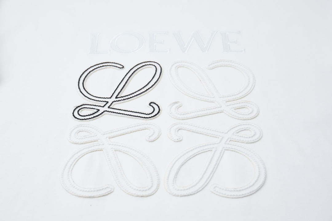 Early spring new patch embroidered letter T-shirt