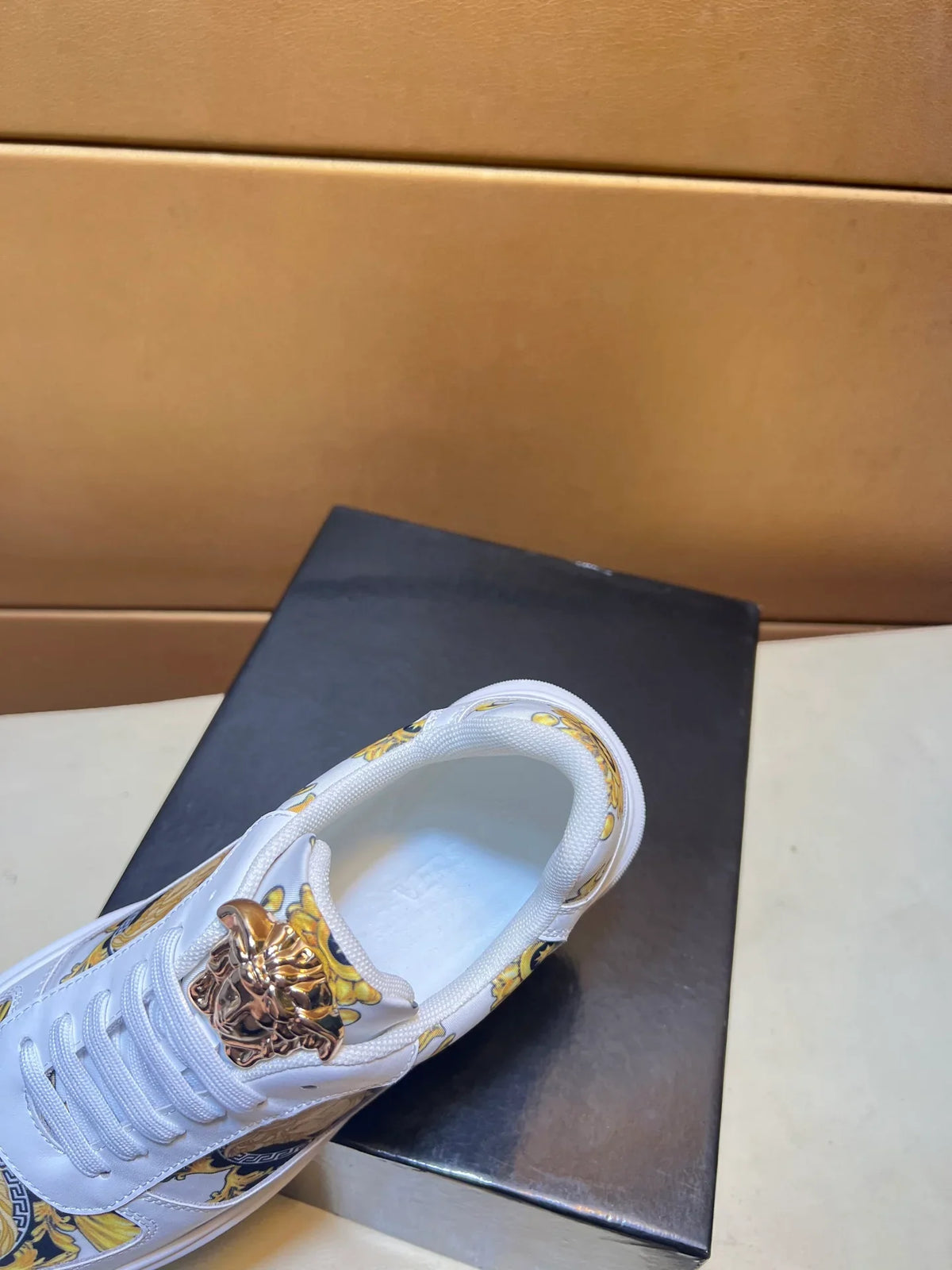 Novel and fashionable trendy shoes