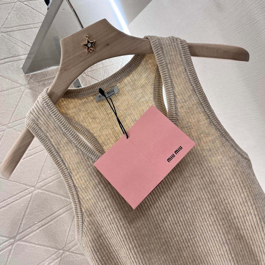 Minimalist Hem Embroidered Knitted Vest