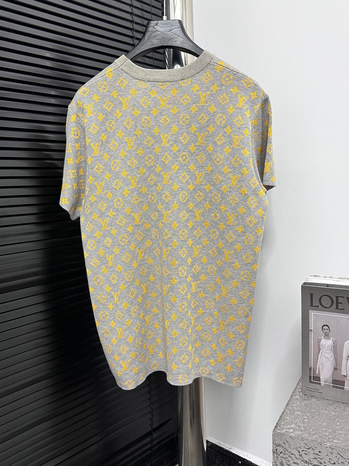 Old flower contrasting woolen short sleeved shirt