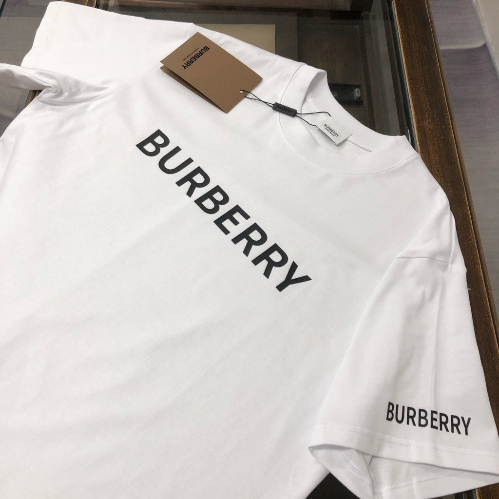Cotton fabric T-shirt versatile and stylish