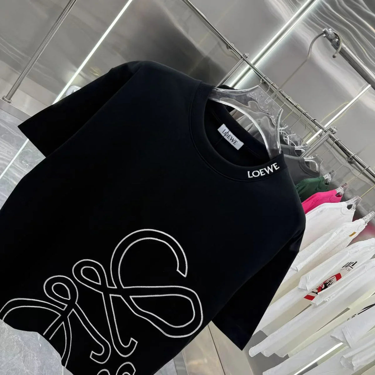 Autumn and winter new round neck short sleeved shirt