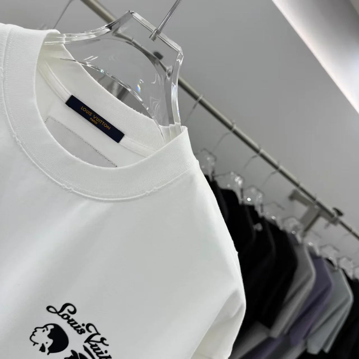 New flocking short sleeved T-shirt