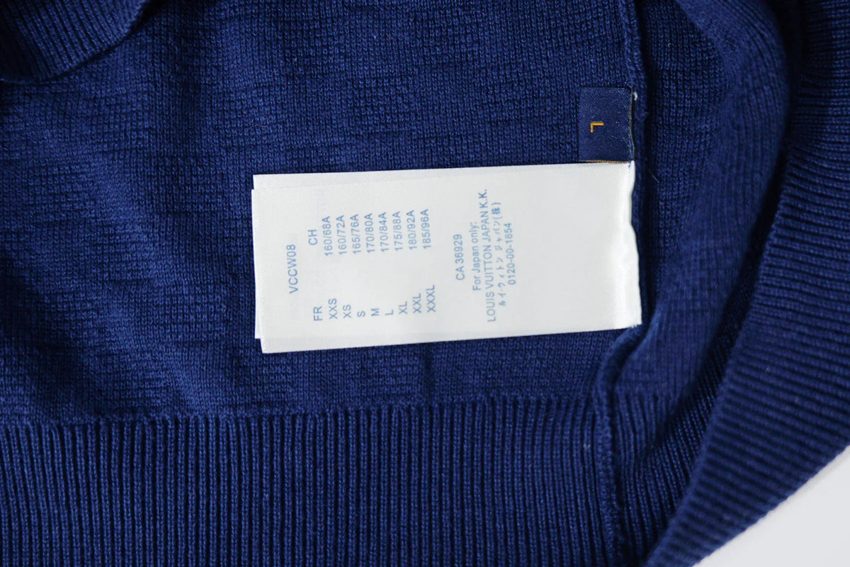 Pullover knitted sweater