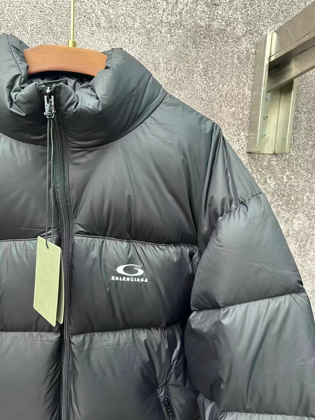 New embroidered down jacket