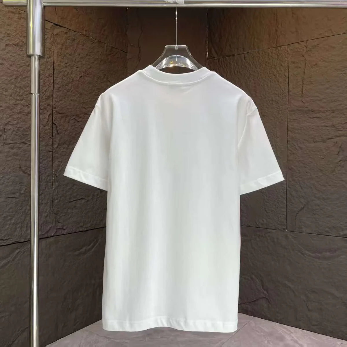 New printed short sleeved T-shirt